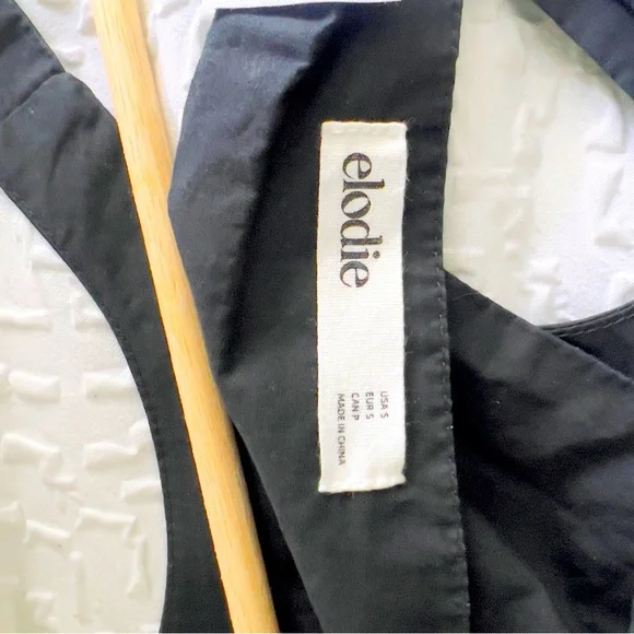 Elodie Black Crop Top - Picture 5 of 6